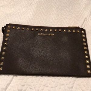 Michael kors clutch